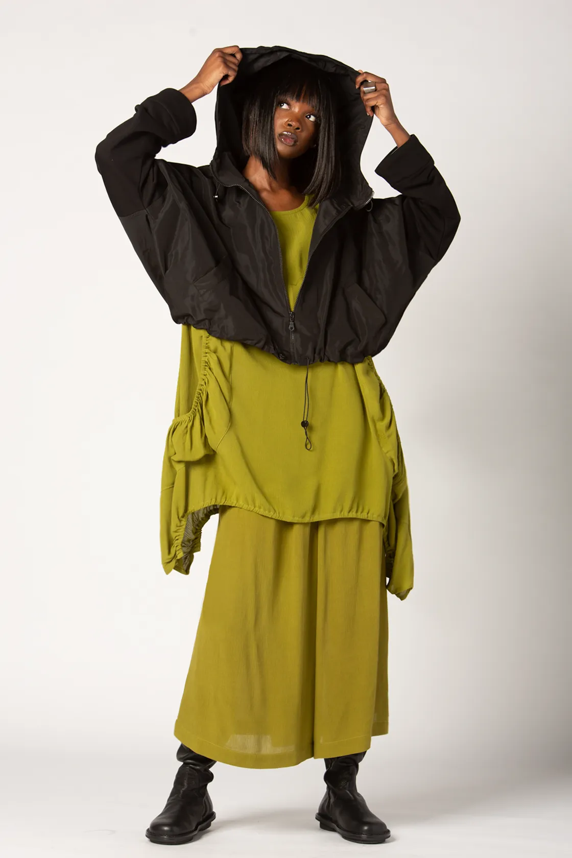 ALEMBIKA Spezia Jacket in Black